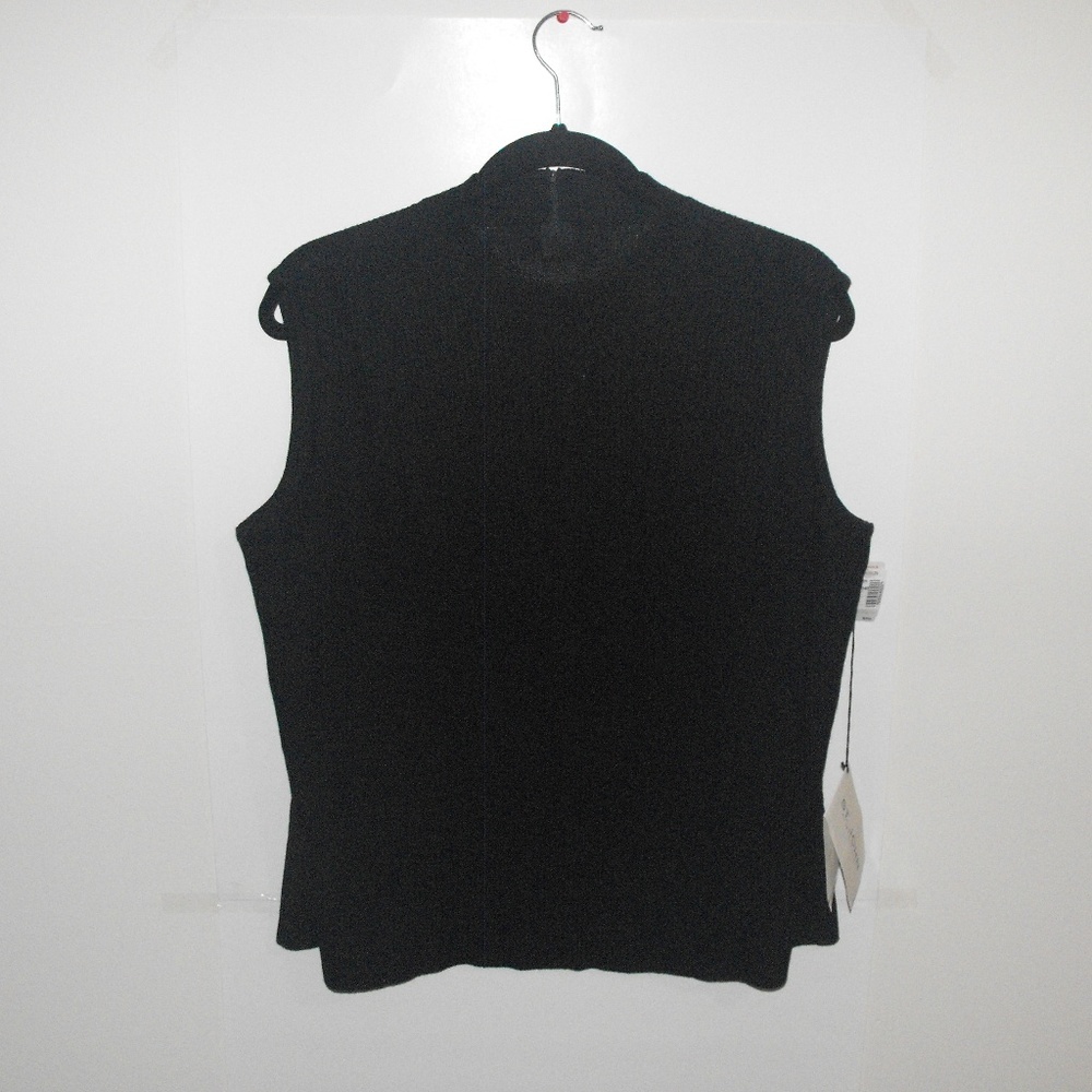 St. John by Marie Gray Sleeveless Black Top